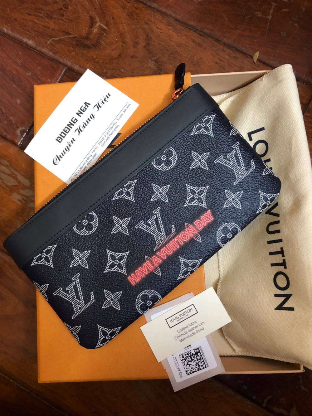 Louis Vuitton  pouch upside down Limited