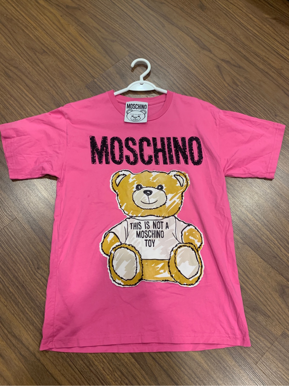 Áo moschino