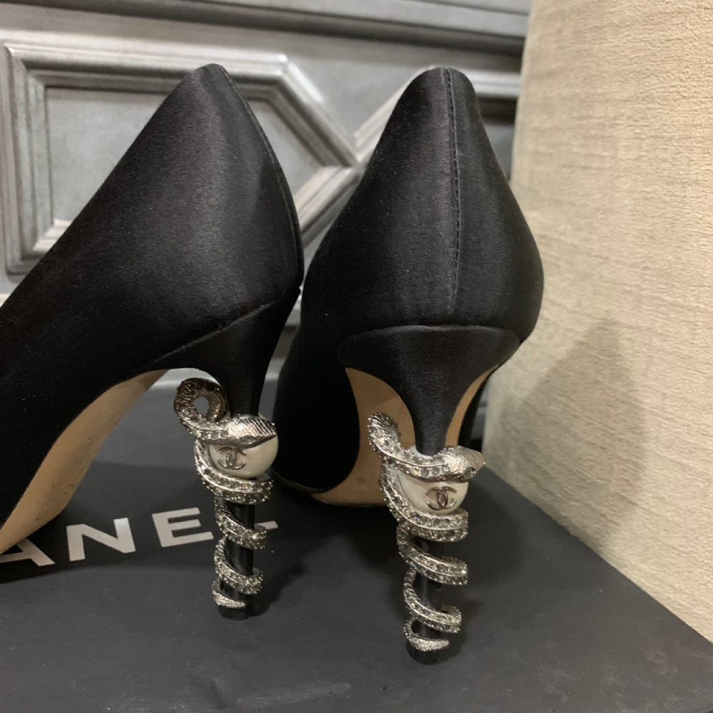 Giày Chanel Satin đen gót rắn sz 36.5