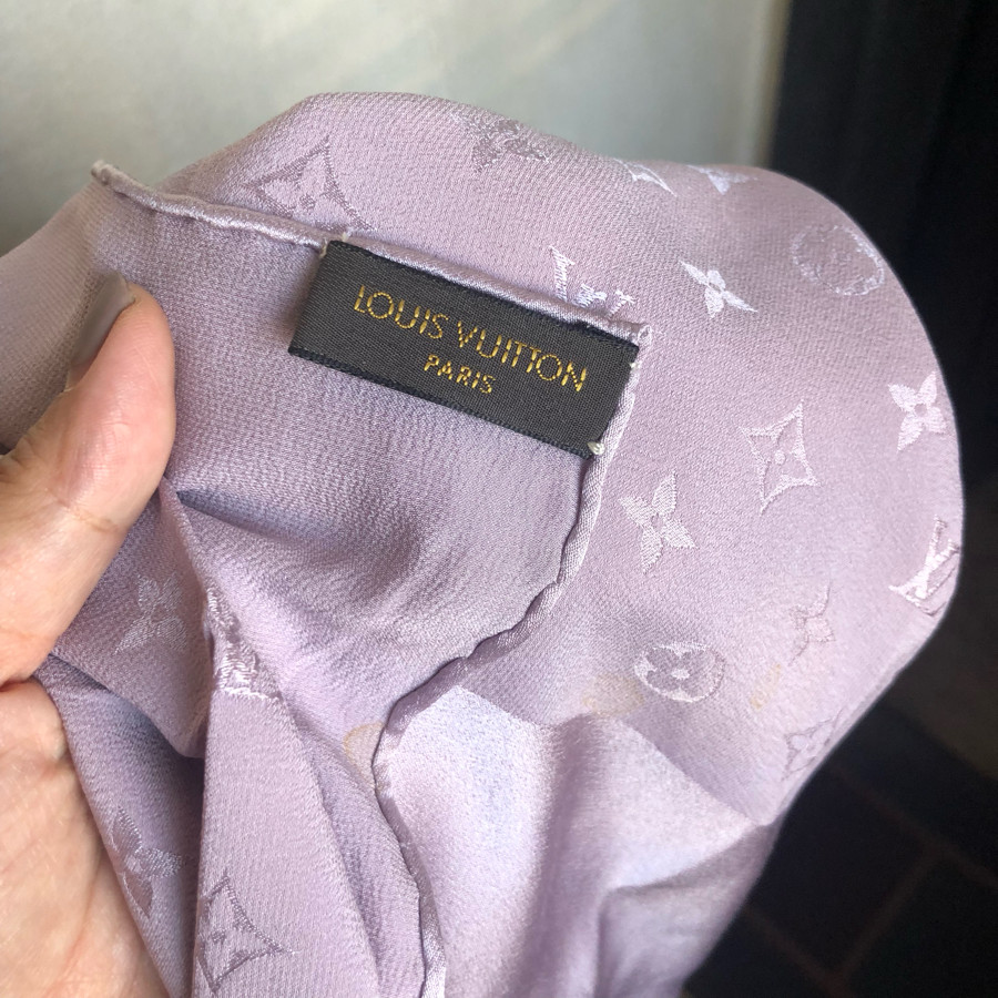 Louis vuitton Purple Silk Fabric Monogram Scarf sz 85x85