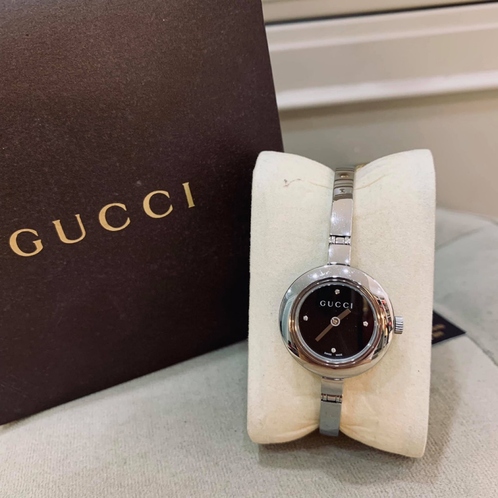 Đồng hồ Gucci lắc bạc