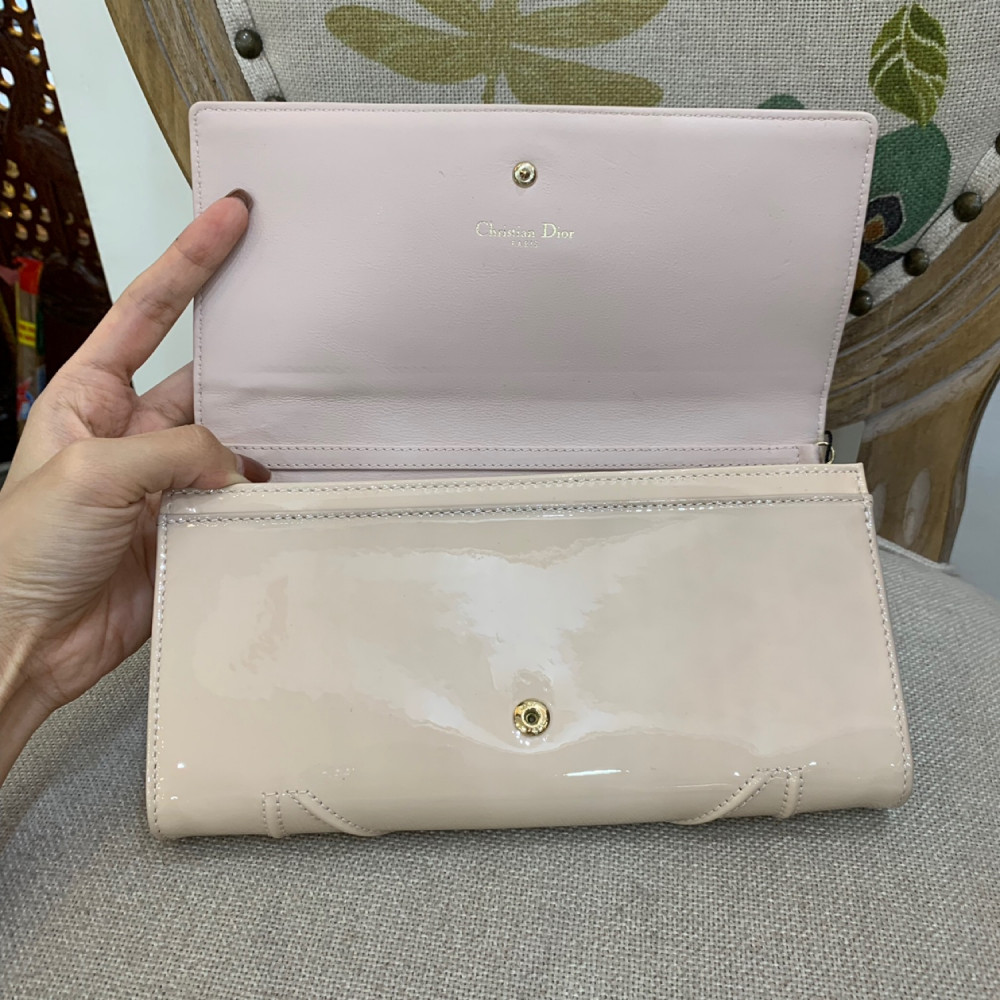 Túi Dior woc clutch da bóng màu beige