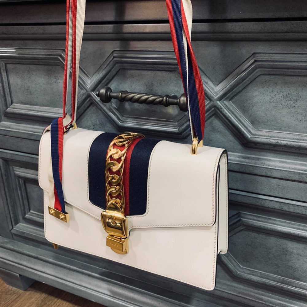 Túi Gucci Sylvie small