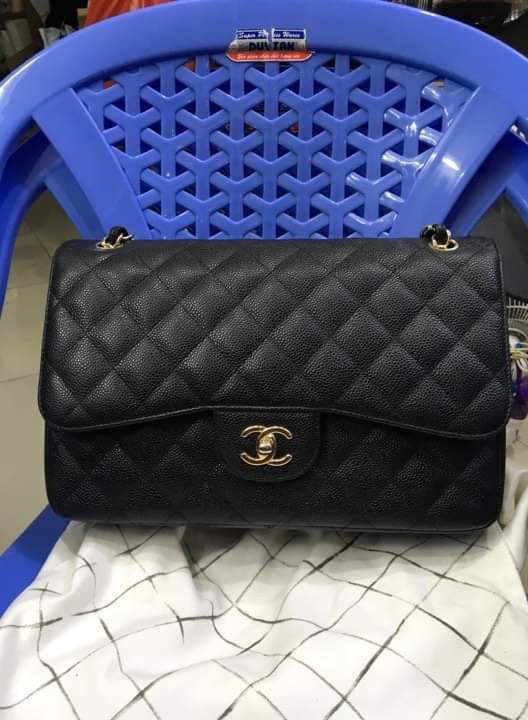 Chanel jumbo caviar bag