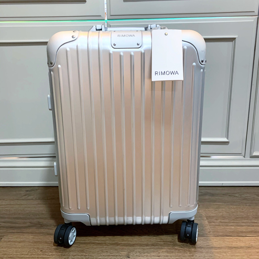 Vali Rimowa new size cabin