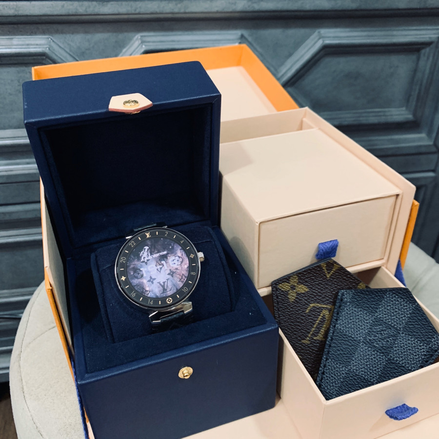 Đồng hồ Louis Vuitton  Đánh giá chi tiết và phân biệt chính hãng