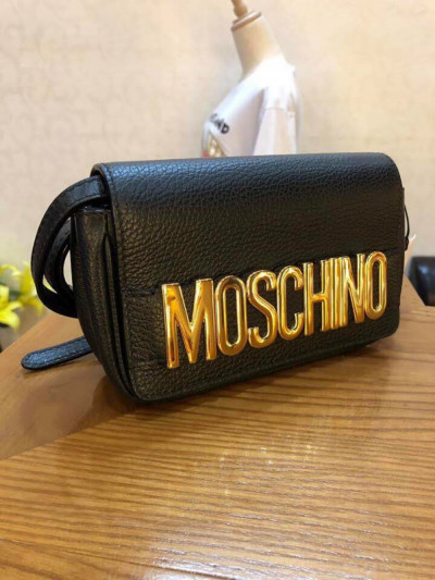 Túi Moschino