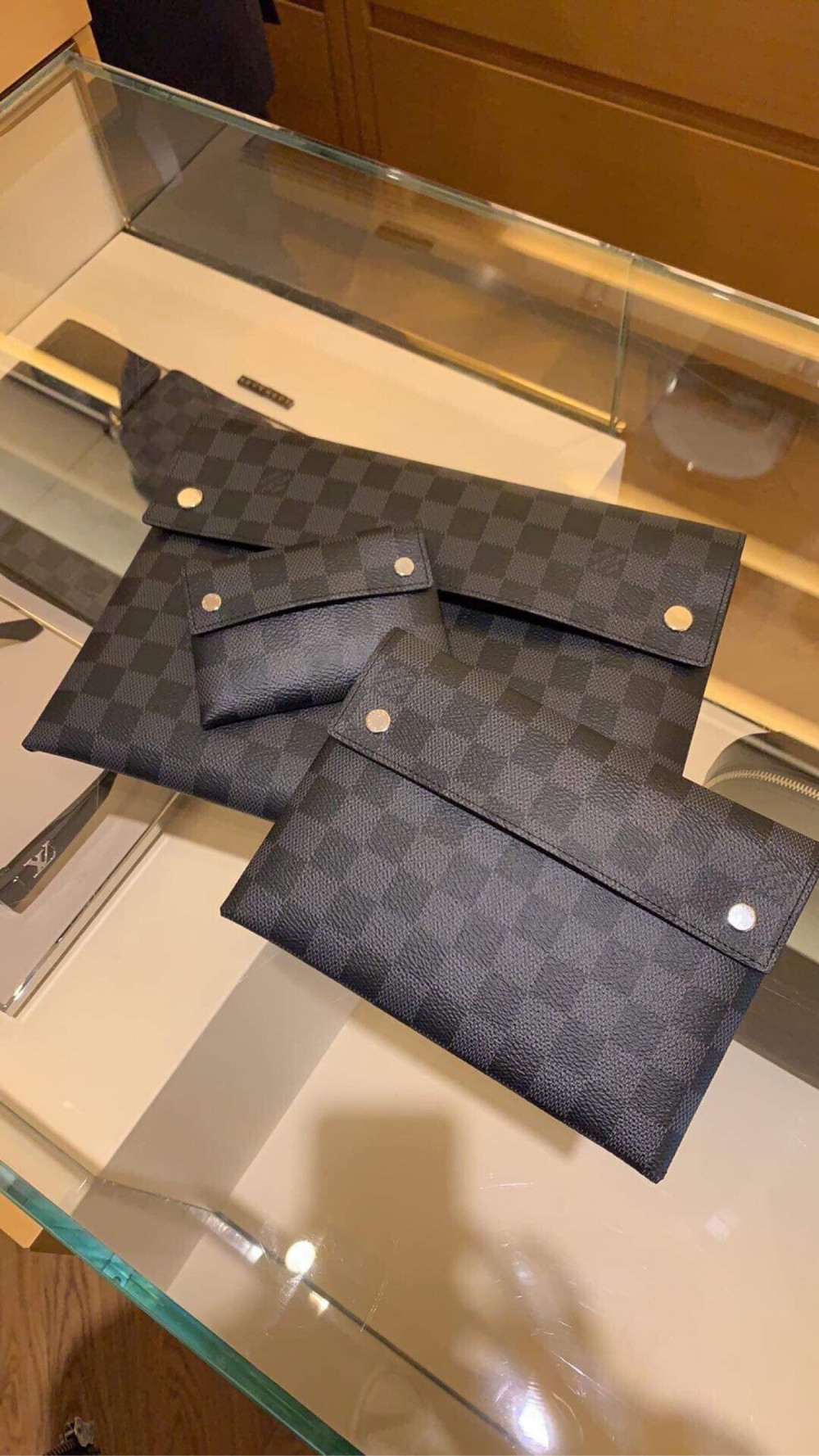 Louis Vuitton pochette Damier