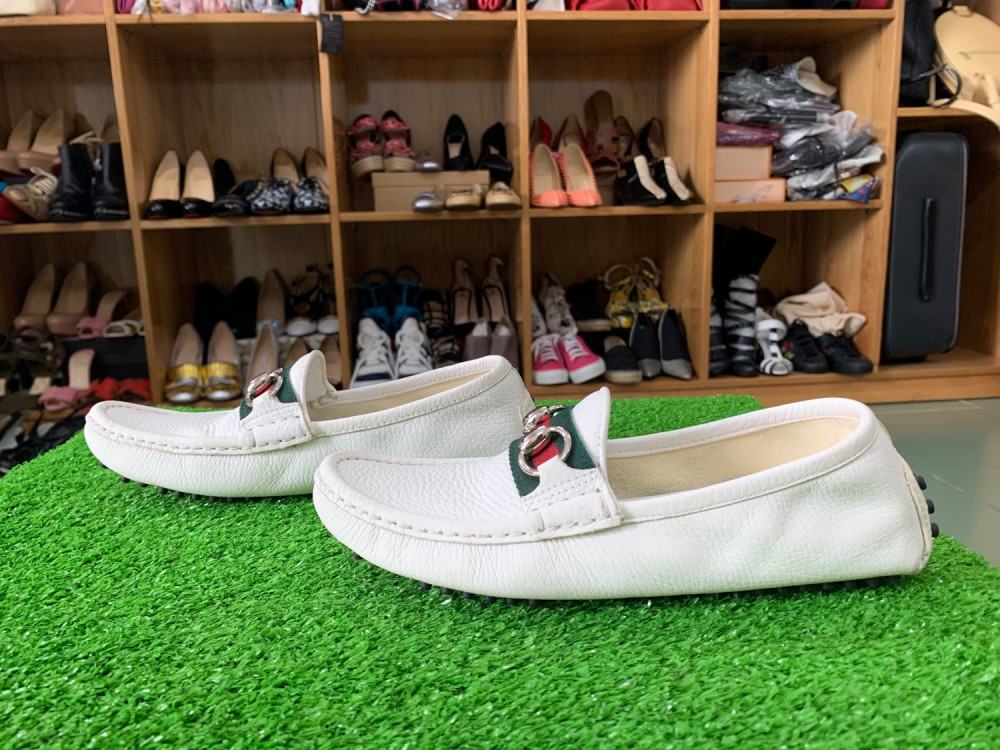 Gucci sz 34G