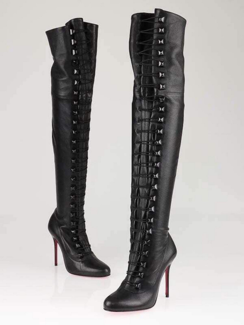 Boots Louboutin da đen sz 37