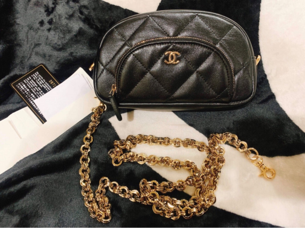 Chanel mini  on chain new 2019