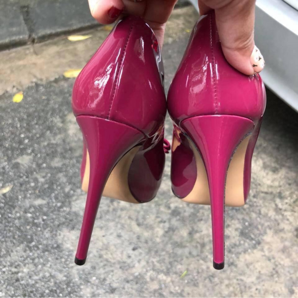 Salvatore Ferragamo pimpa pump - fuchsia patent sz 6,5c