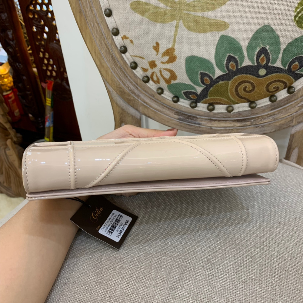 Túi Dior woc clutch da bóng màu beige