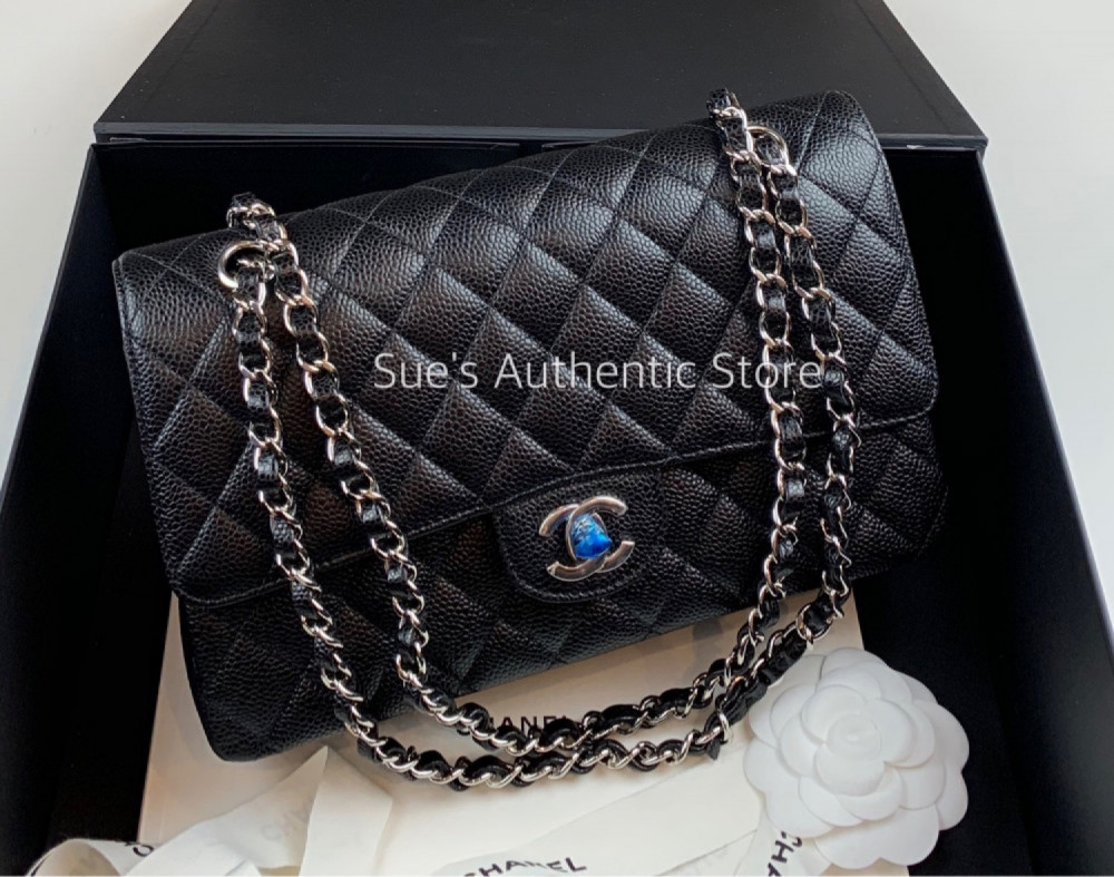 Chanel classic medium shw