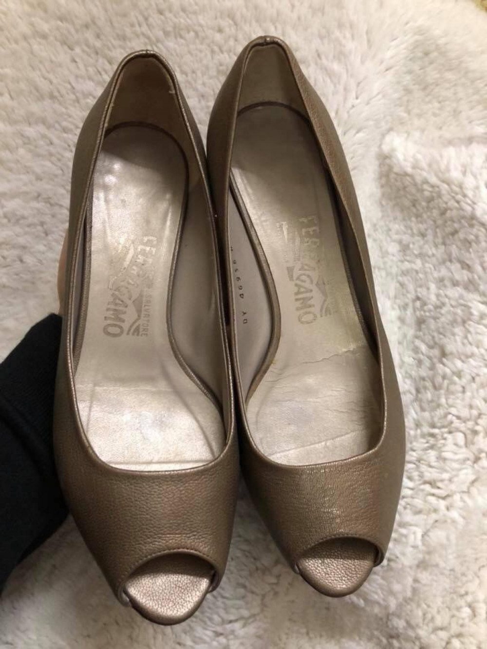 Salvatore ferragamo pump - hở mũi - nhũ đồng sz 6,5D