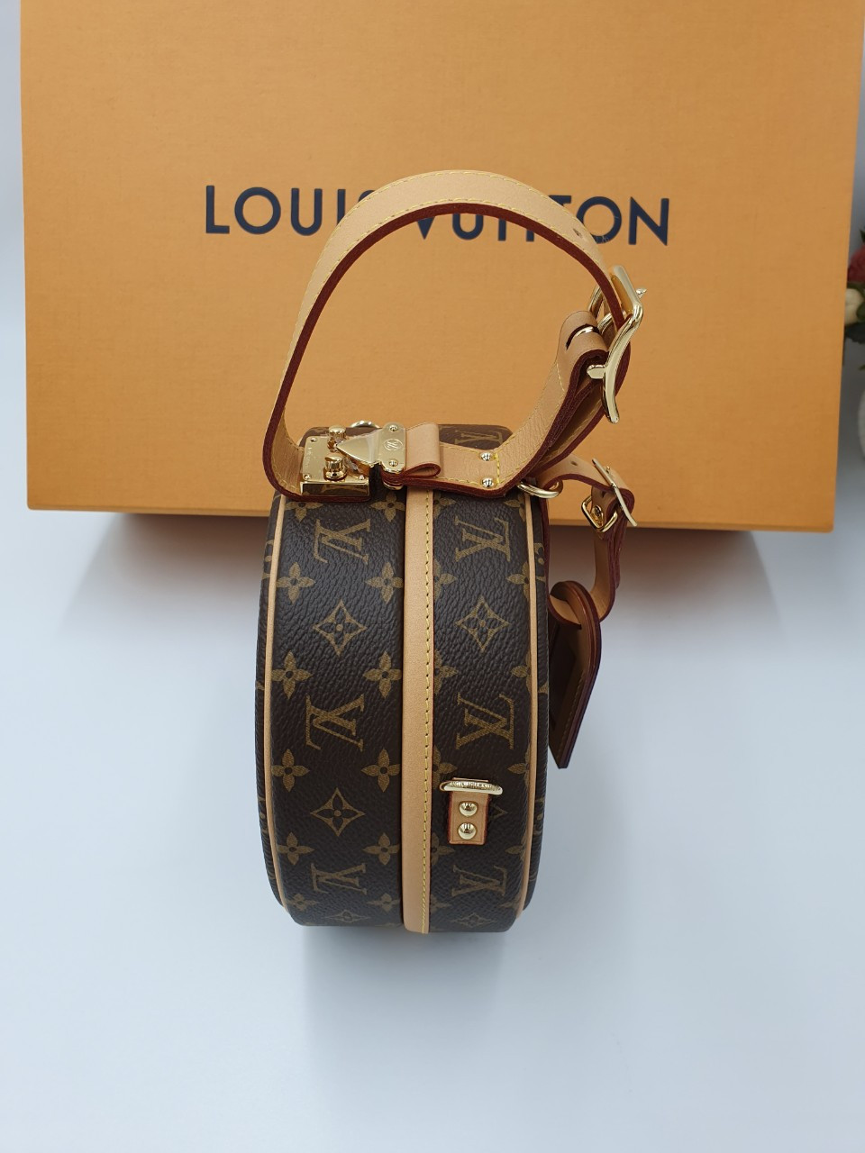 LOUIS VUITTON PETITE BOITE CHAPEAU