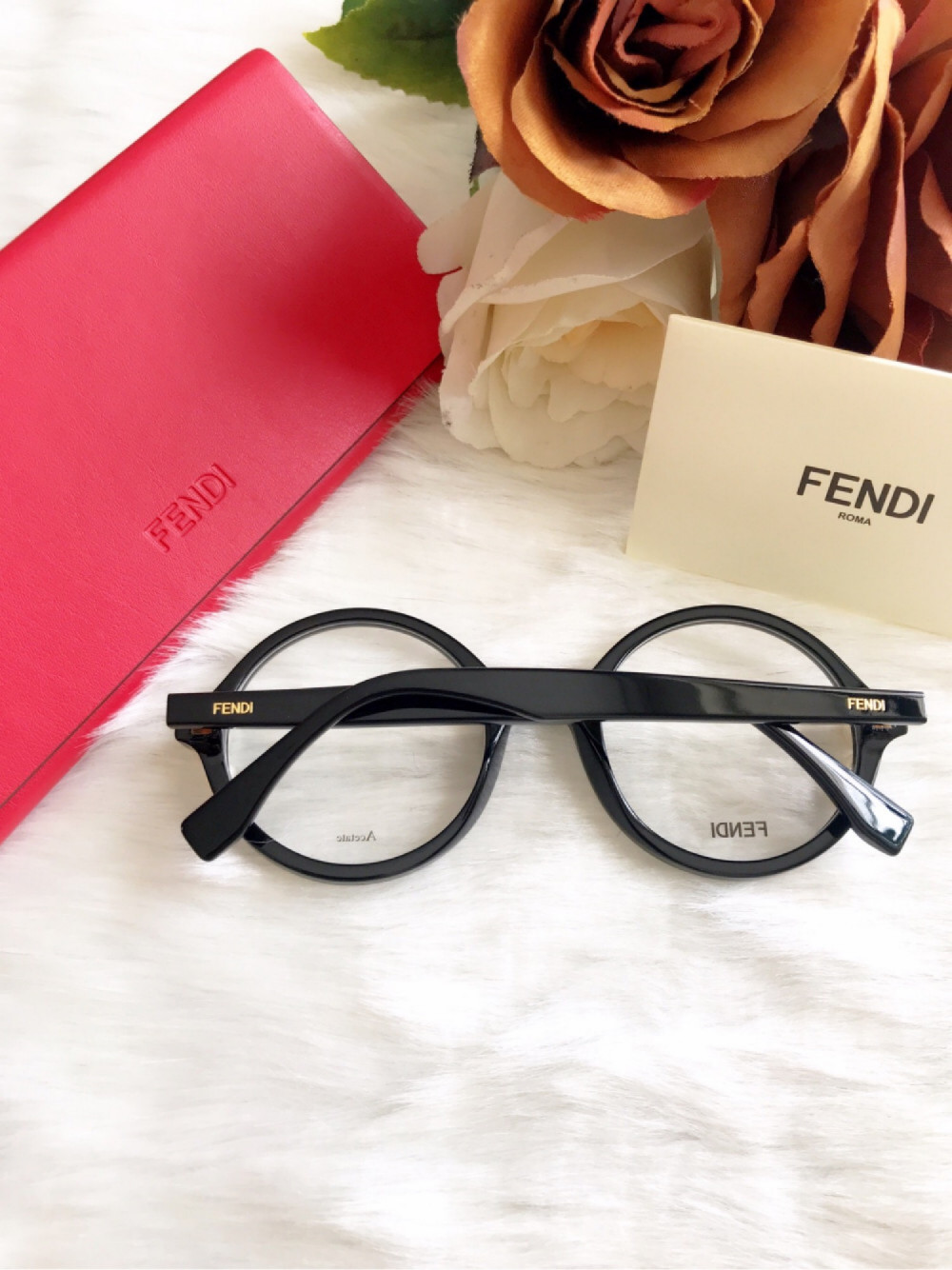 Gọng cận Fendi