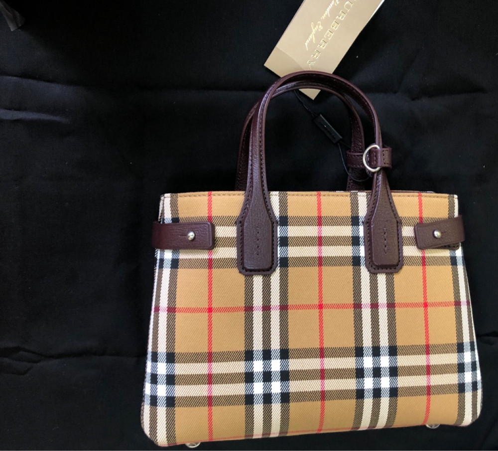 Túi Burberry