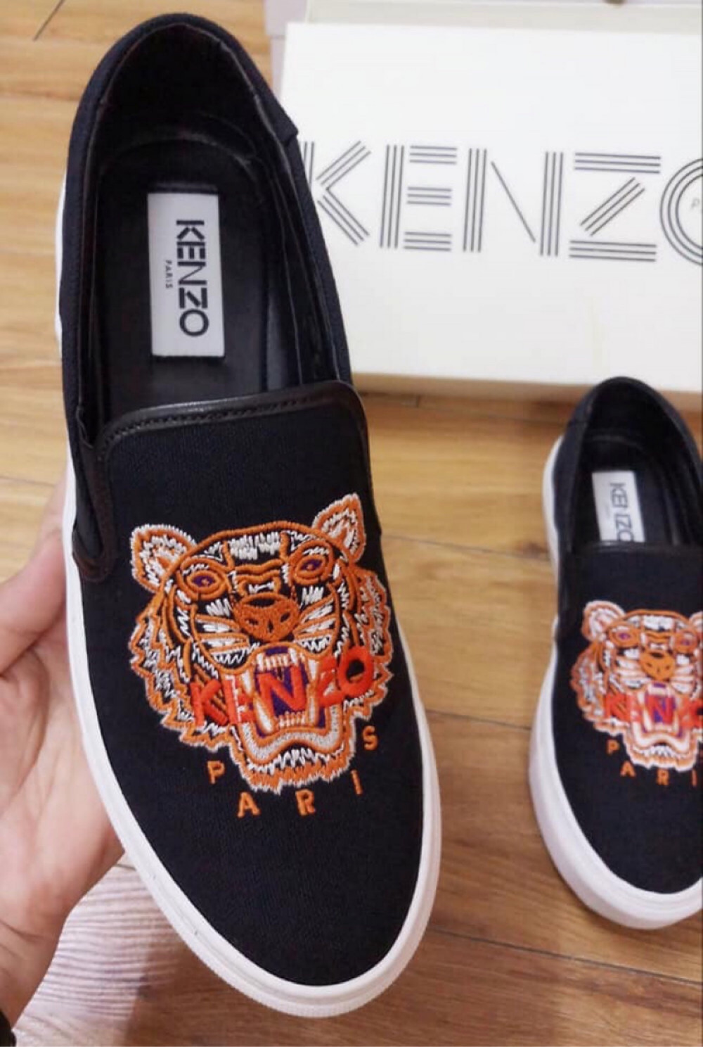 Kenzo slip on