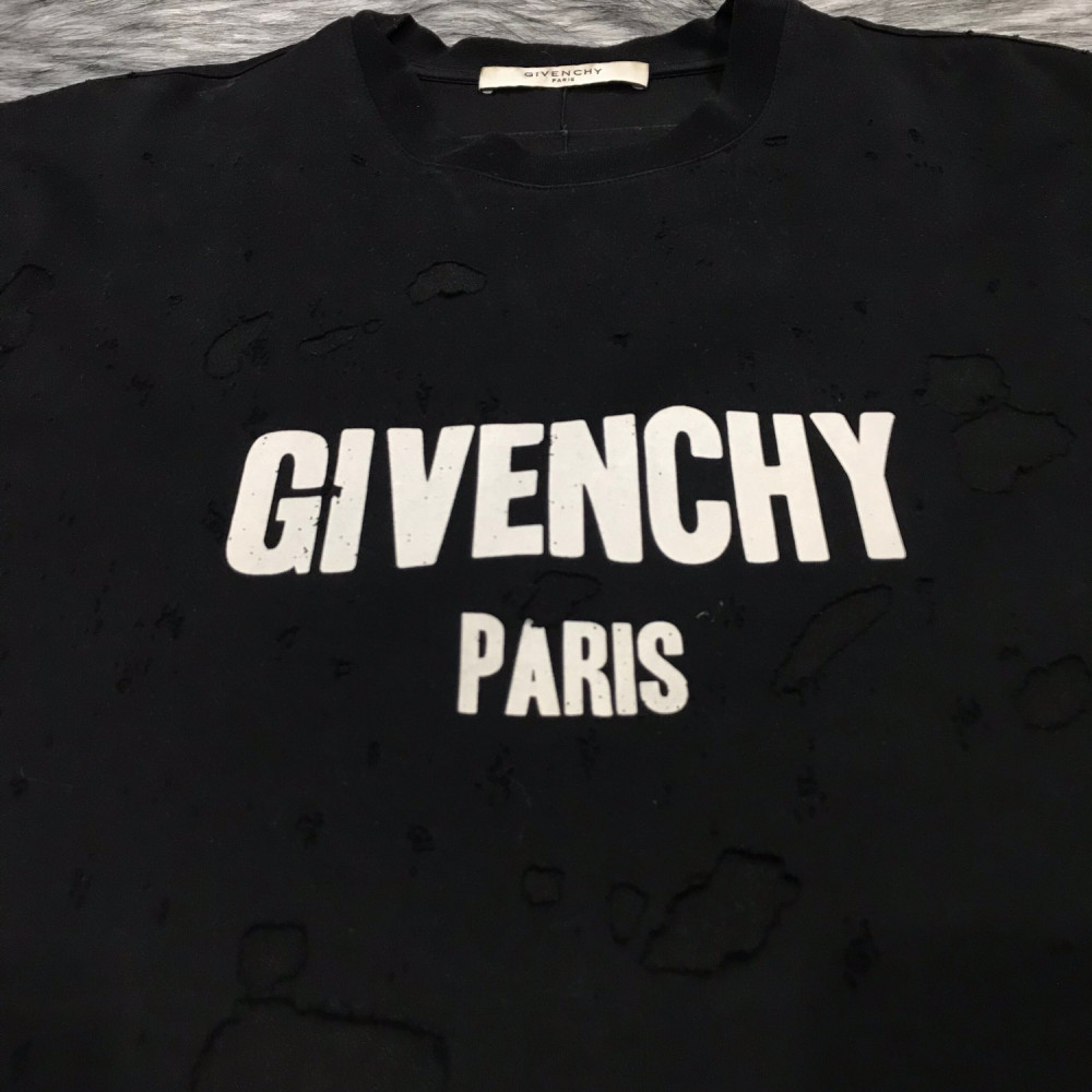 GIVENCHY – Nicewear