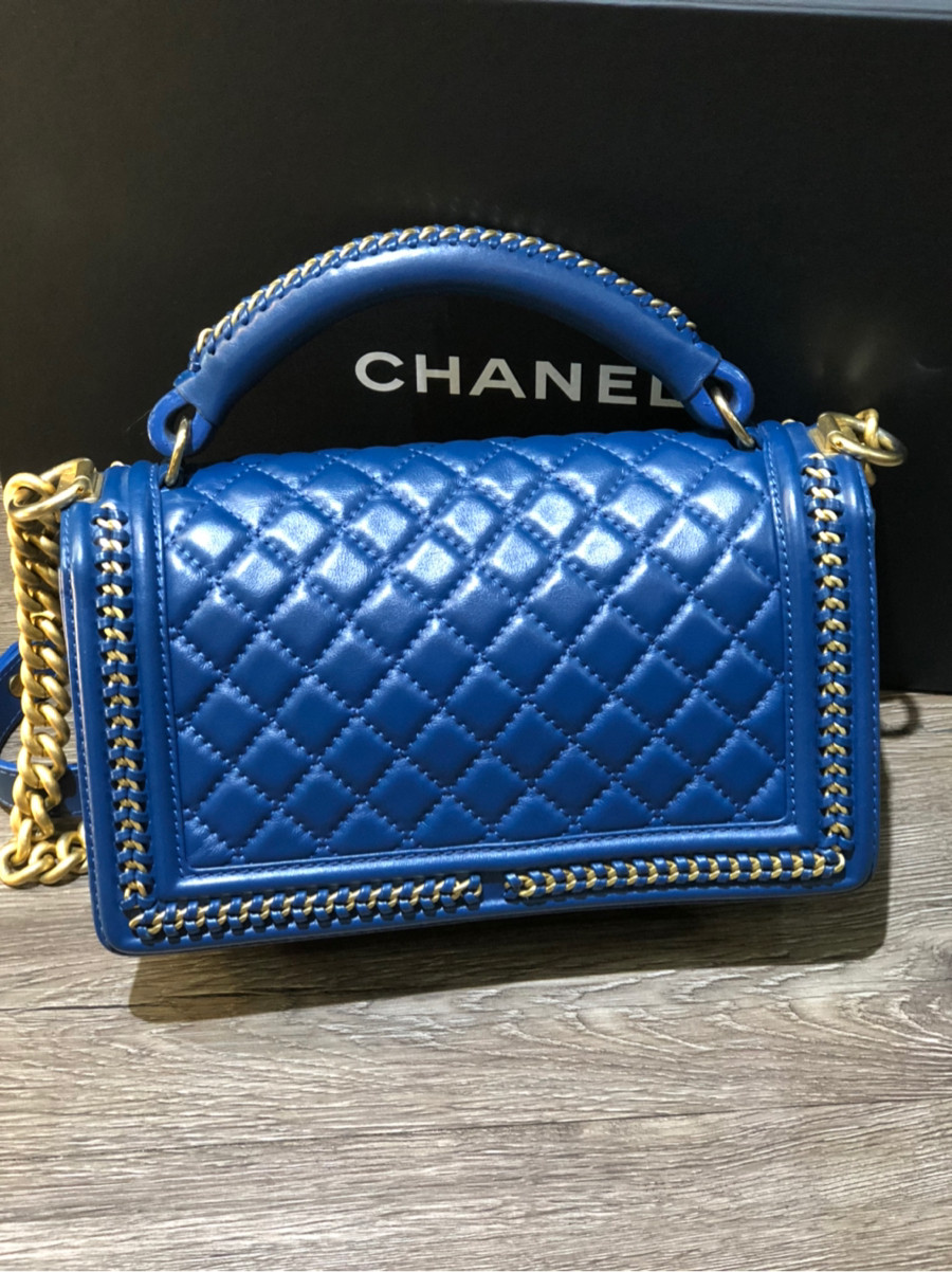 Chanel Boy Handle M Lambskin