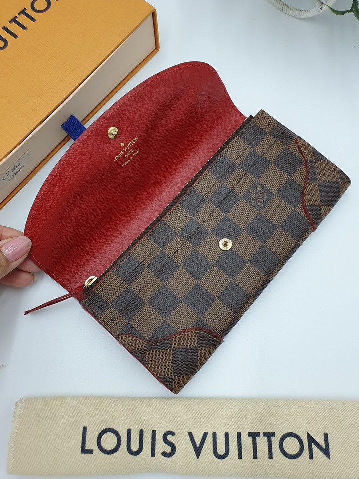 VÍ LOUIS VUITTON CAÏSSA WALLET