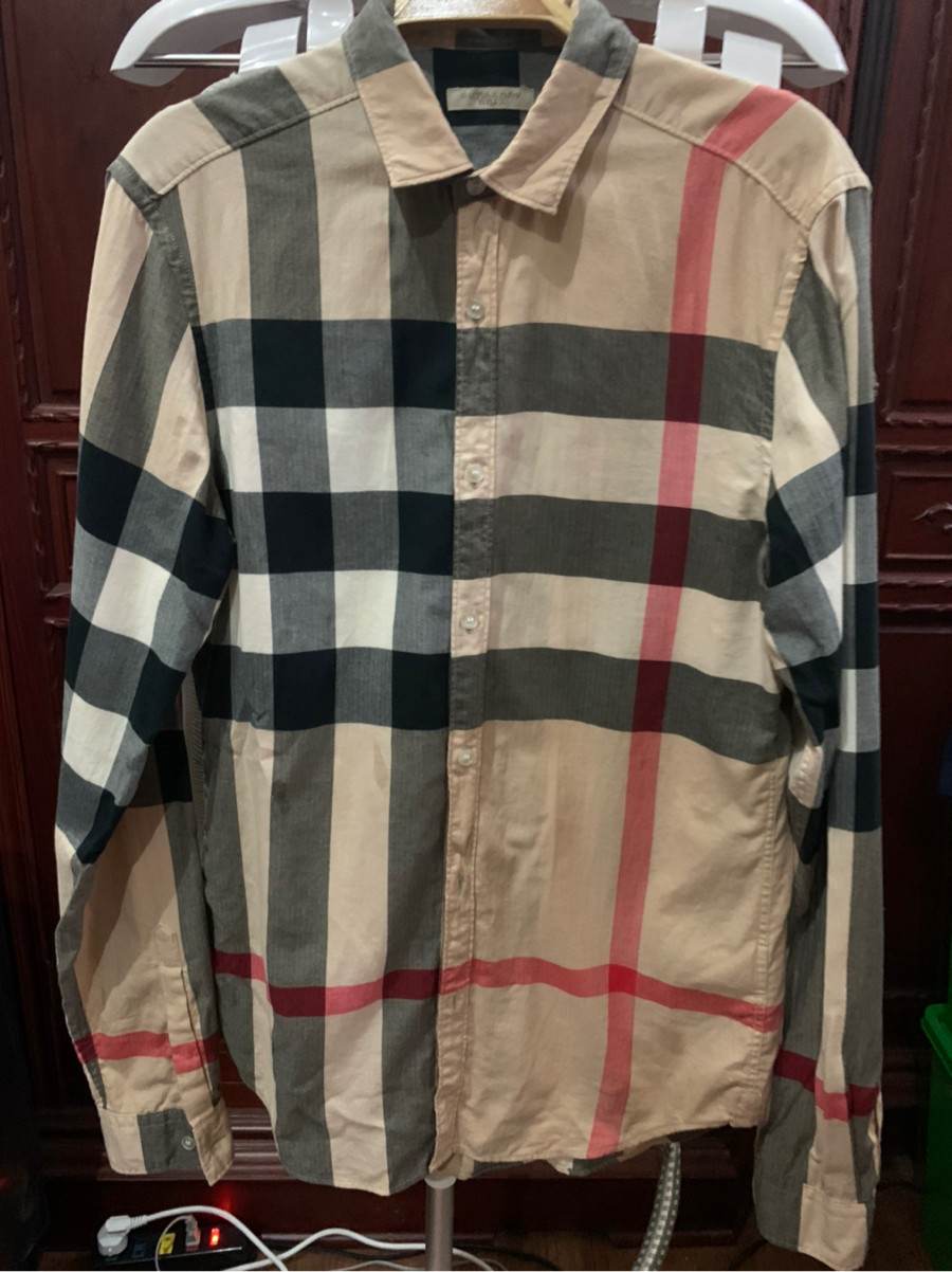 Thanh lý áo Burberry like new 98-99% sz S