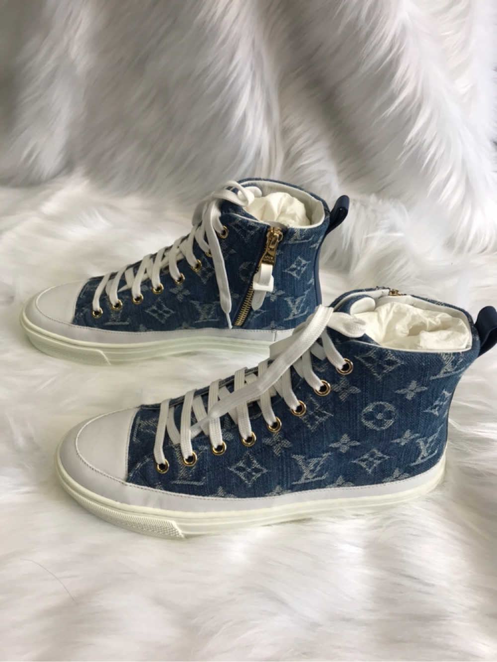 Sneaker LV size 36