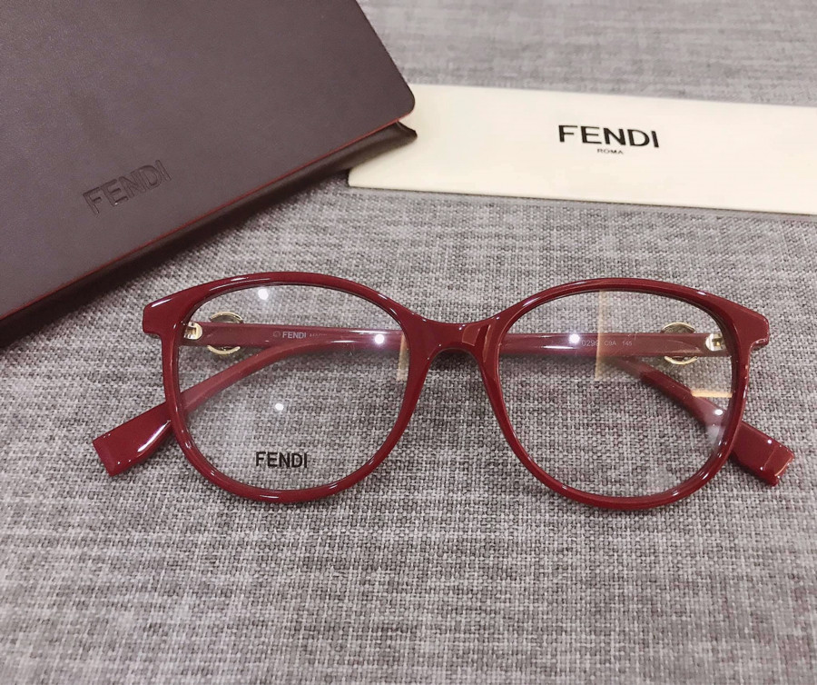 Gọng cận Fendi