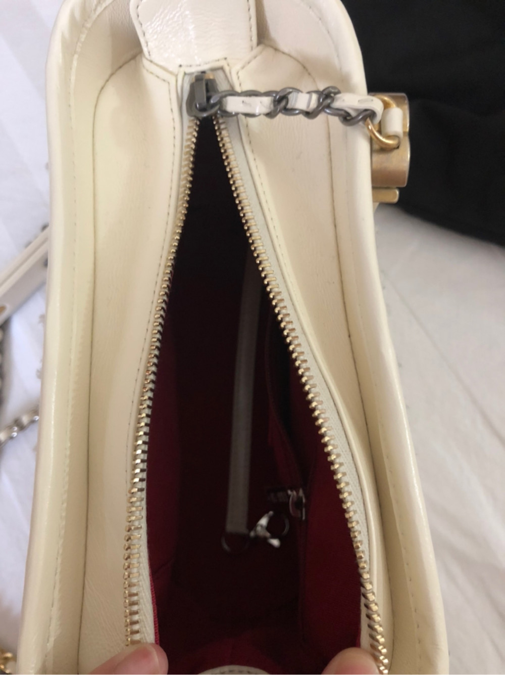 Chanel Gabrielle size Small màu trắng ivory