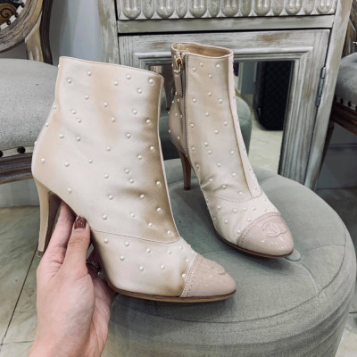 Boots Chanel Satin beige sz 36.5C