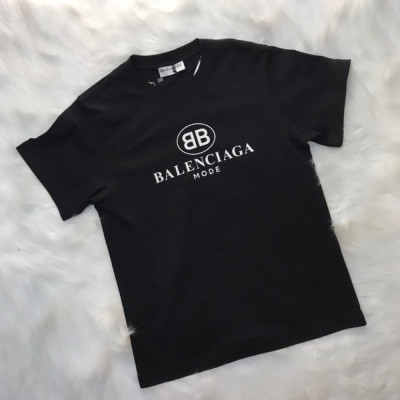 Áo thun Balenciaga