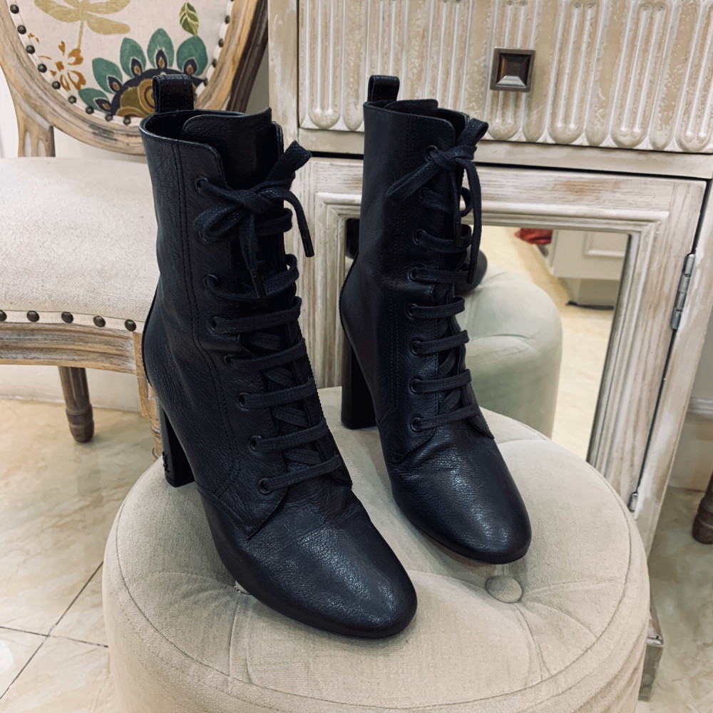 Boots YSL sz 37