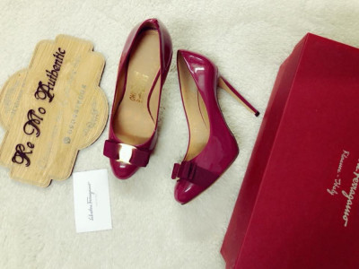 Salvatore Ferragamo pimpa pump - fuchsia patent sz 6,5c