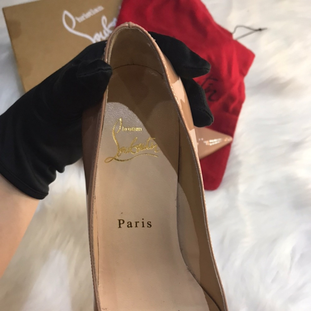 Guốc Louboutin nude