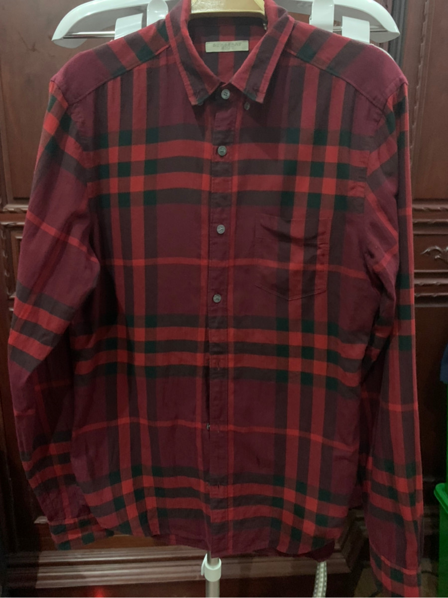 Thanh lý áo Burberry like new 98-99% sz S