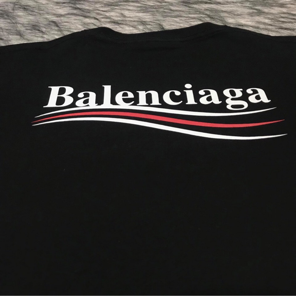 Áo thun Balenciaga