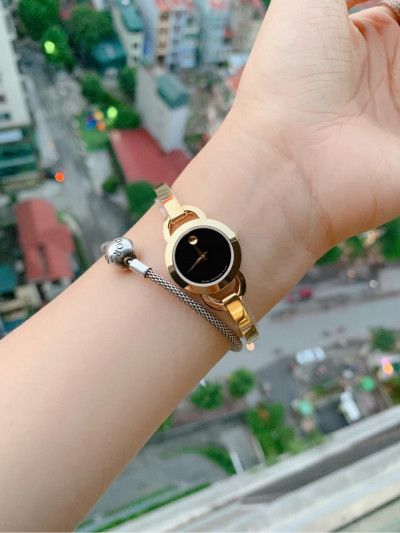 Đồng hồ Movado dạng lắc