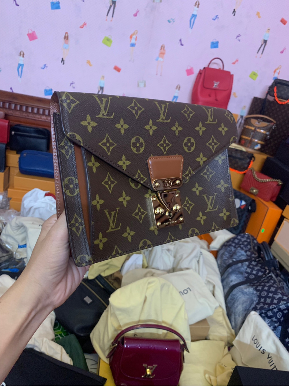 Louis vuitton clutch limited ( siêu hiếm )