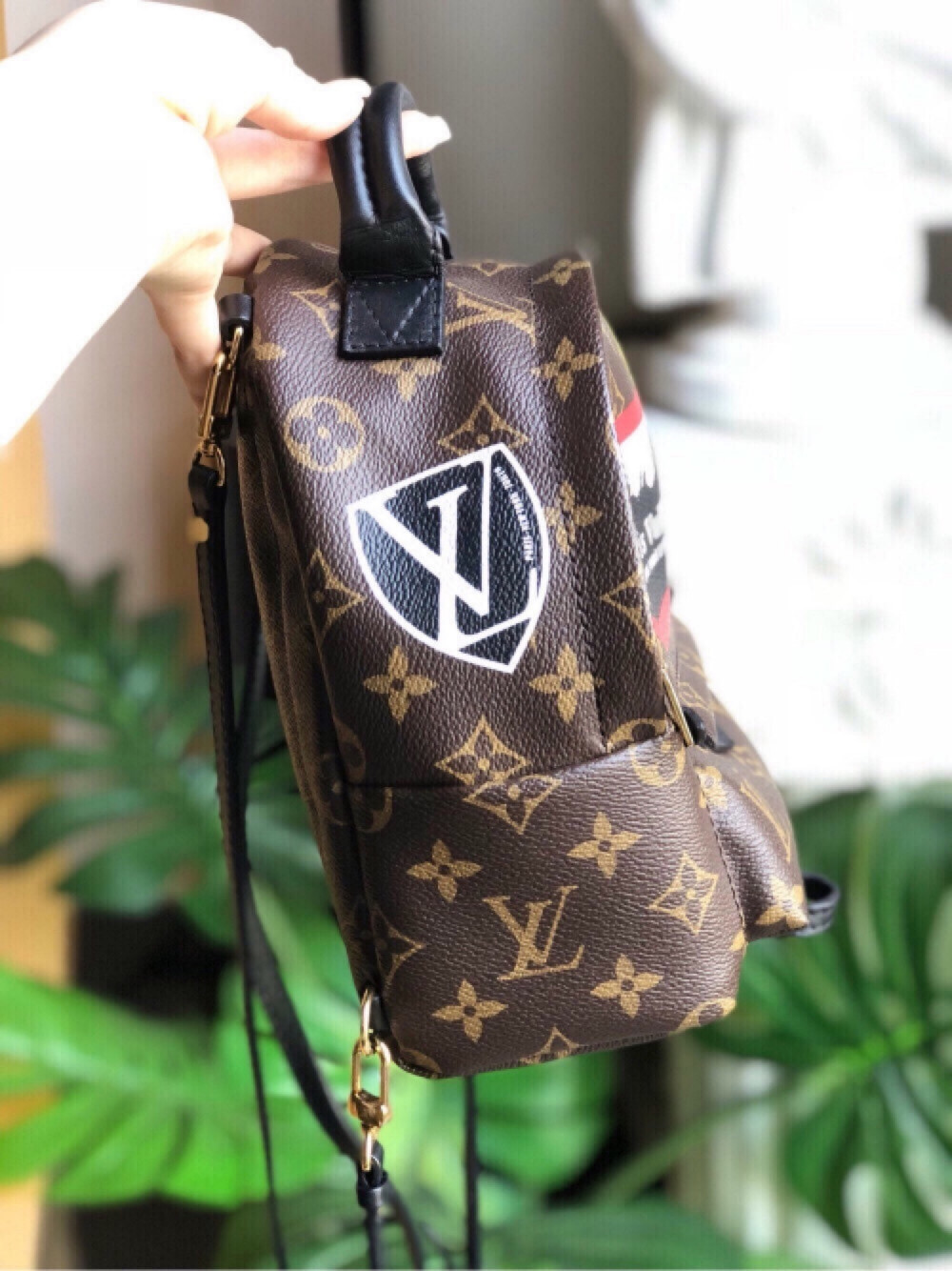 LV Labellov Limited Palm spring world tour